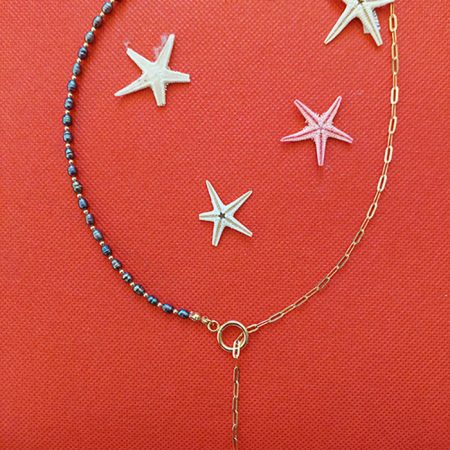 Doğal siyah inci kolye, altın renk paslanmaz çelik zincir ve O-T kapama kombinli